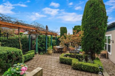 2307 Broadway E, Seattle, WA 98102 - Photo 37