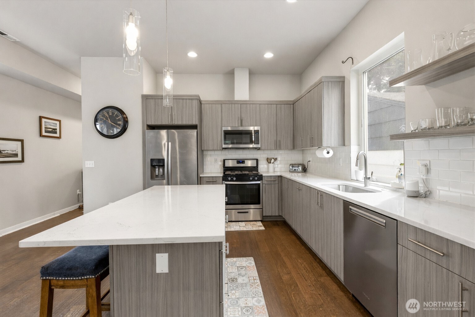 10429 7th Avenue SW, Seattle, WA 98146