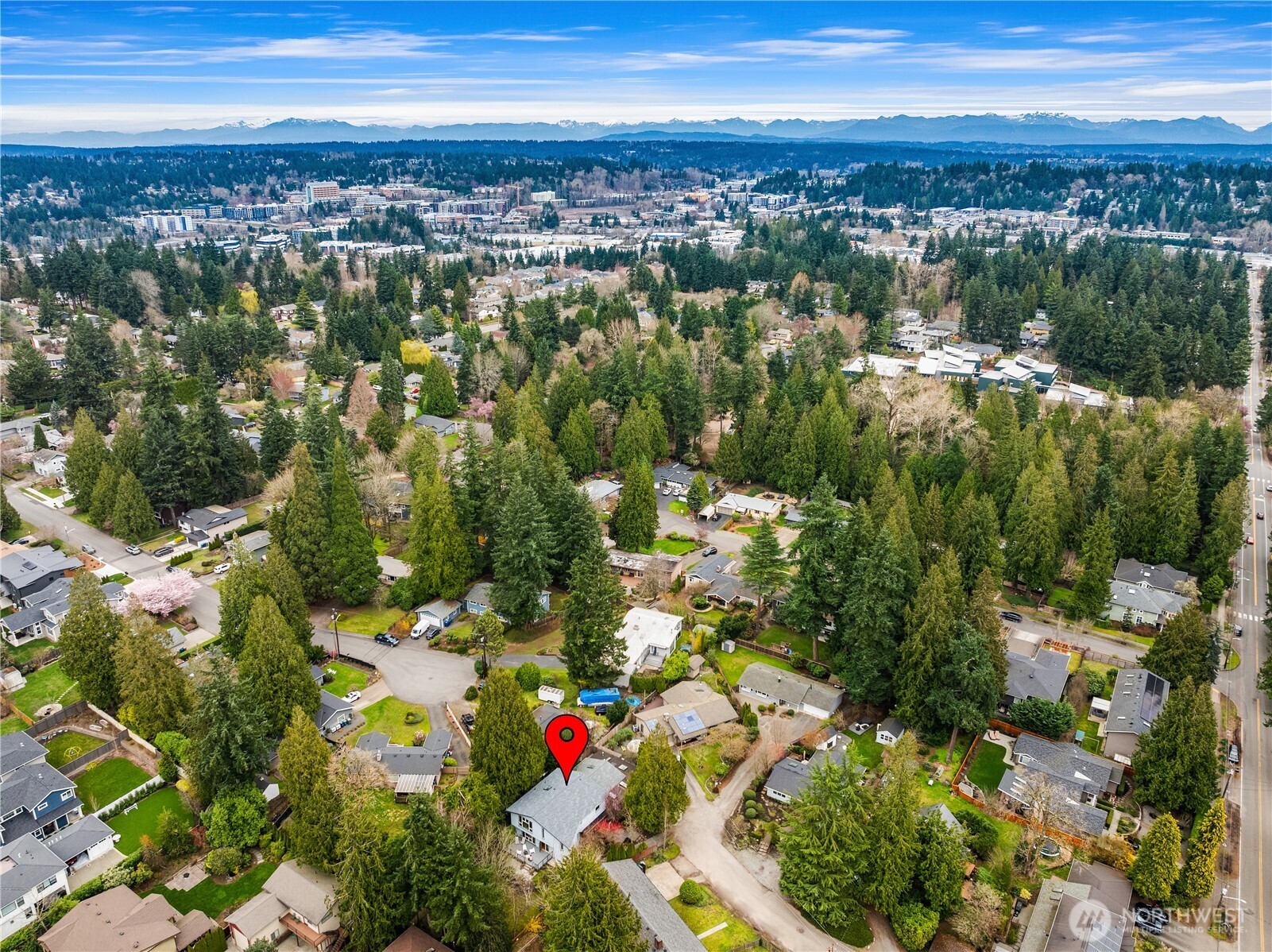 11223 109th Avenue NE, Kirkland, WA 98033
