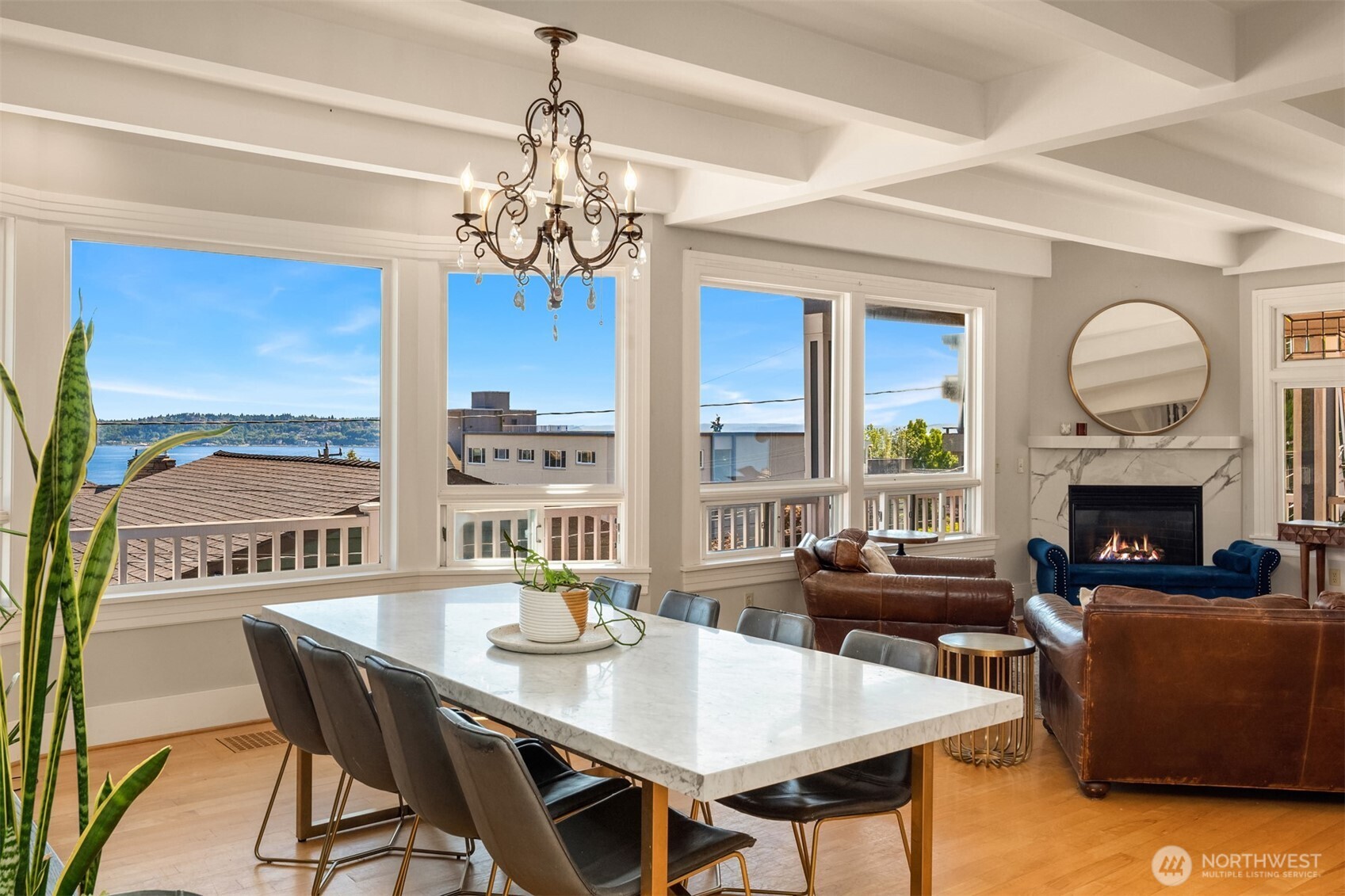 1012 2nd Avenue W, Seattle, WA 98119-3515