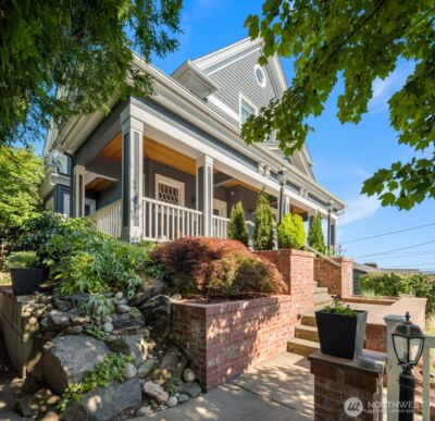 1012 2nd Avenue W, Seattle, WA 98119-3515 - Photo 2