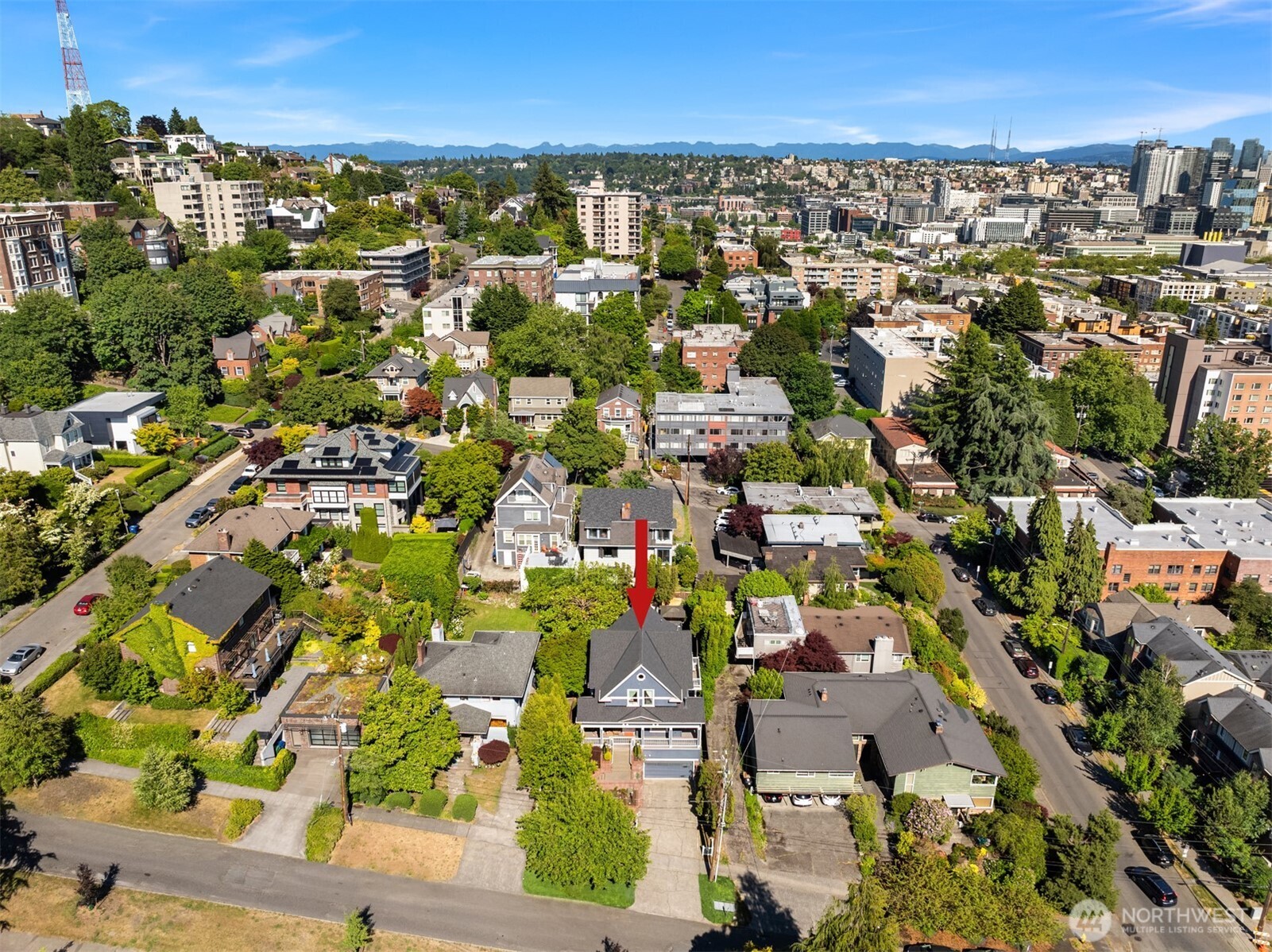 1012 2nd Avenue W, Seattle, WA 98119-3515