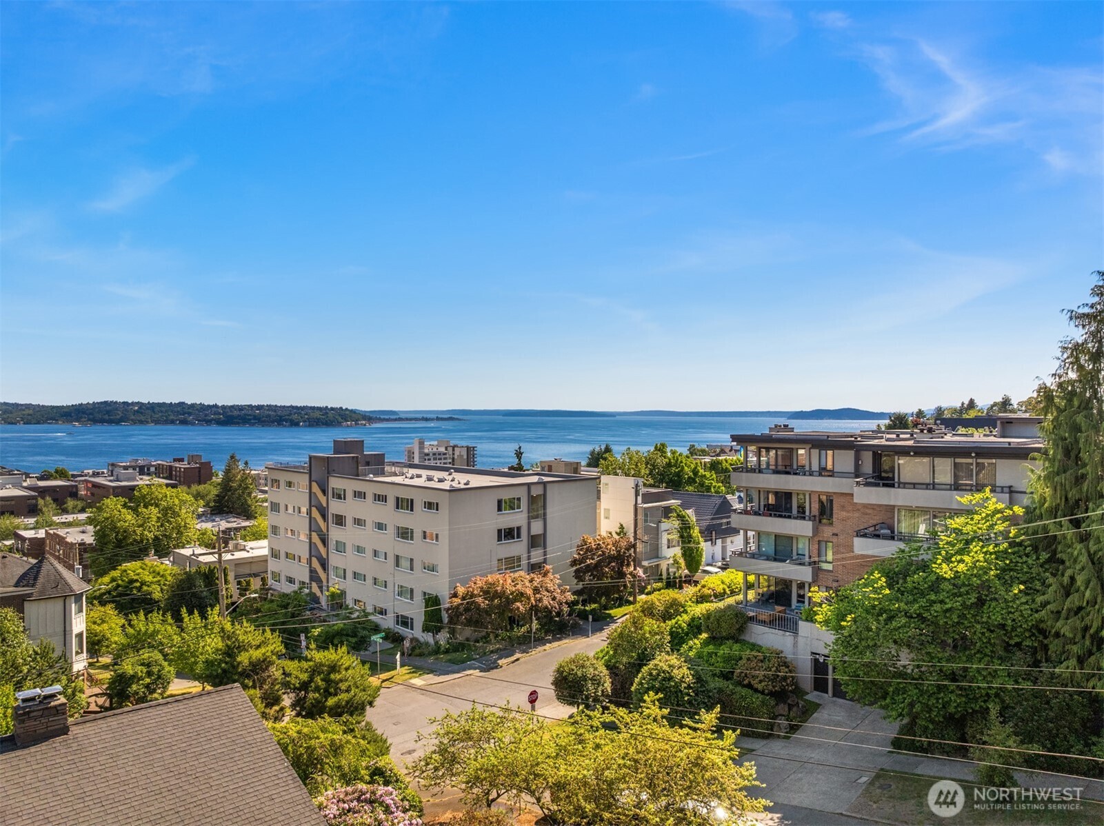 1012 2nd Avenue W, Seattle, WA 98119-3515