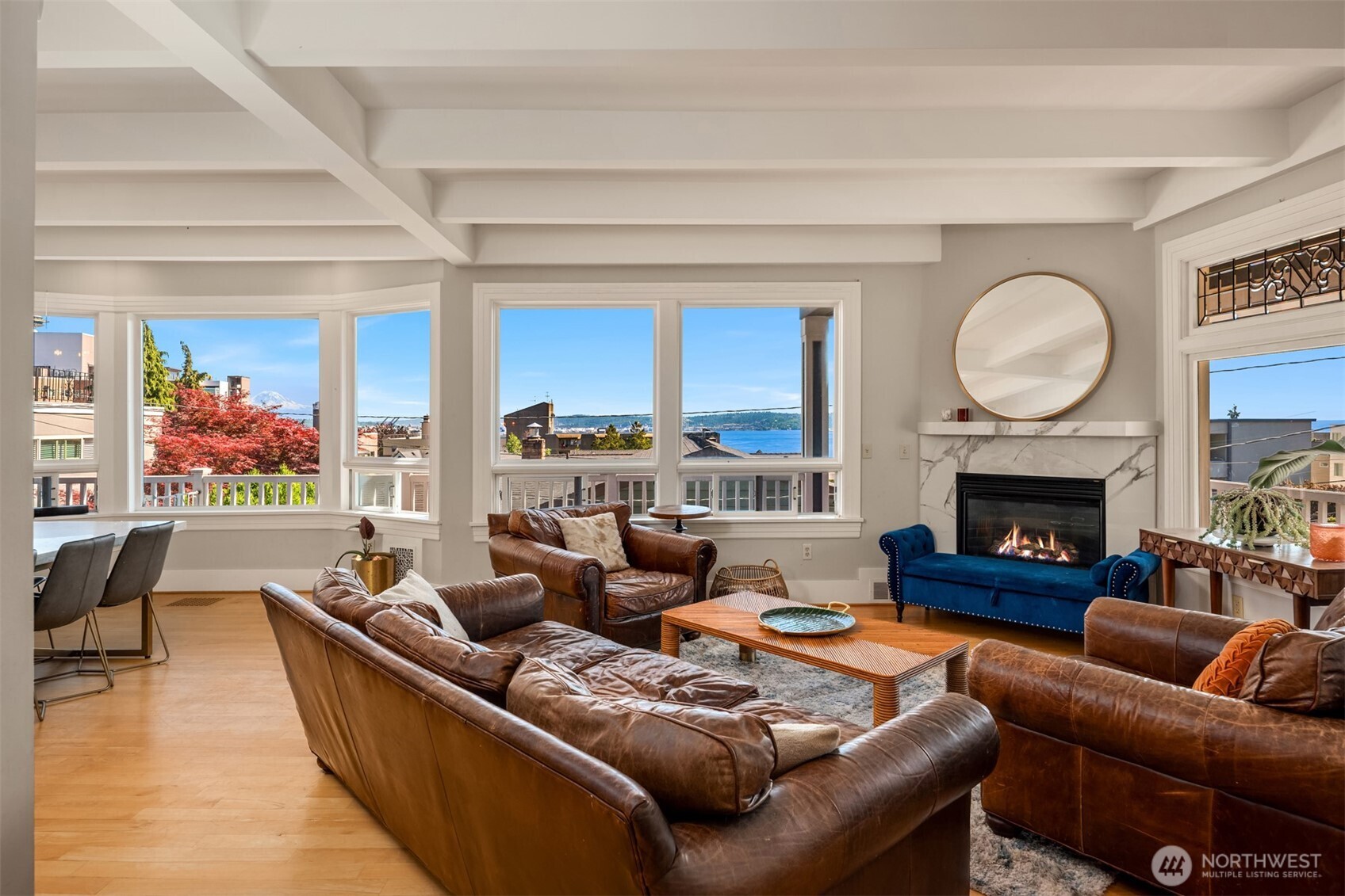 1012 2nd Avenue W, Seattle, WA 98119-3515