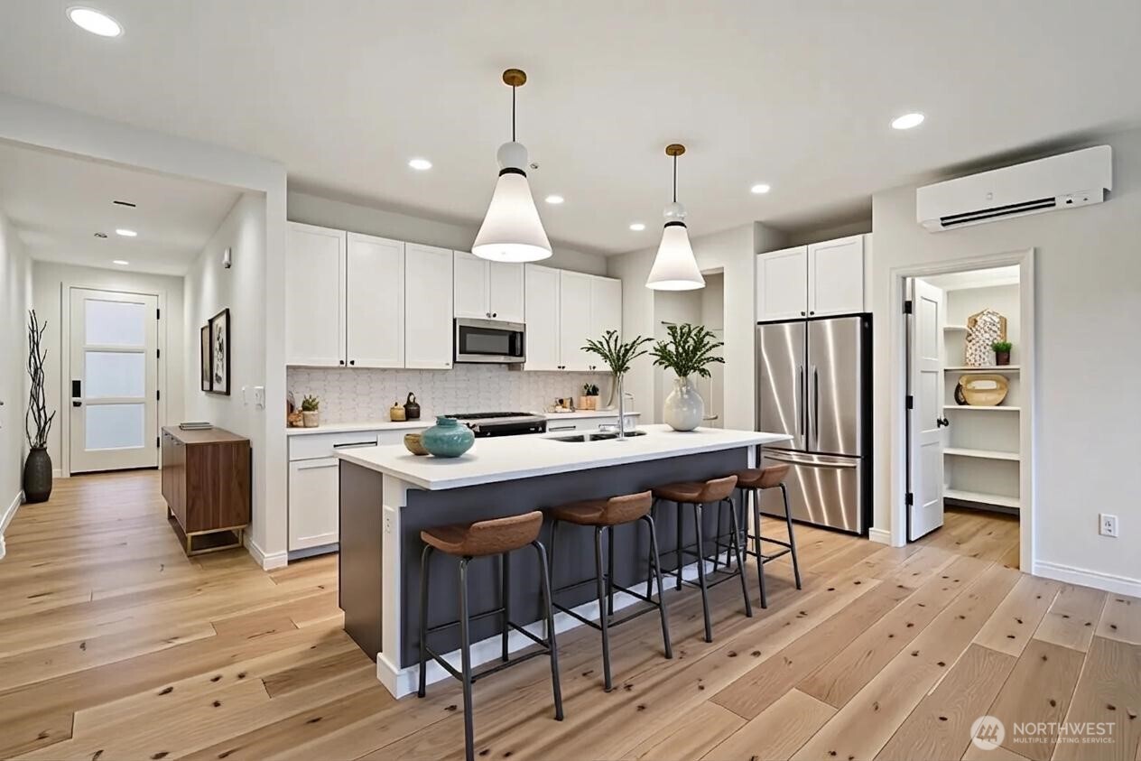 12332 38th Avenue NE, Seattle, WA 98125