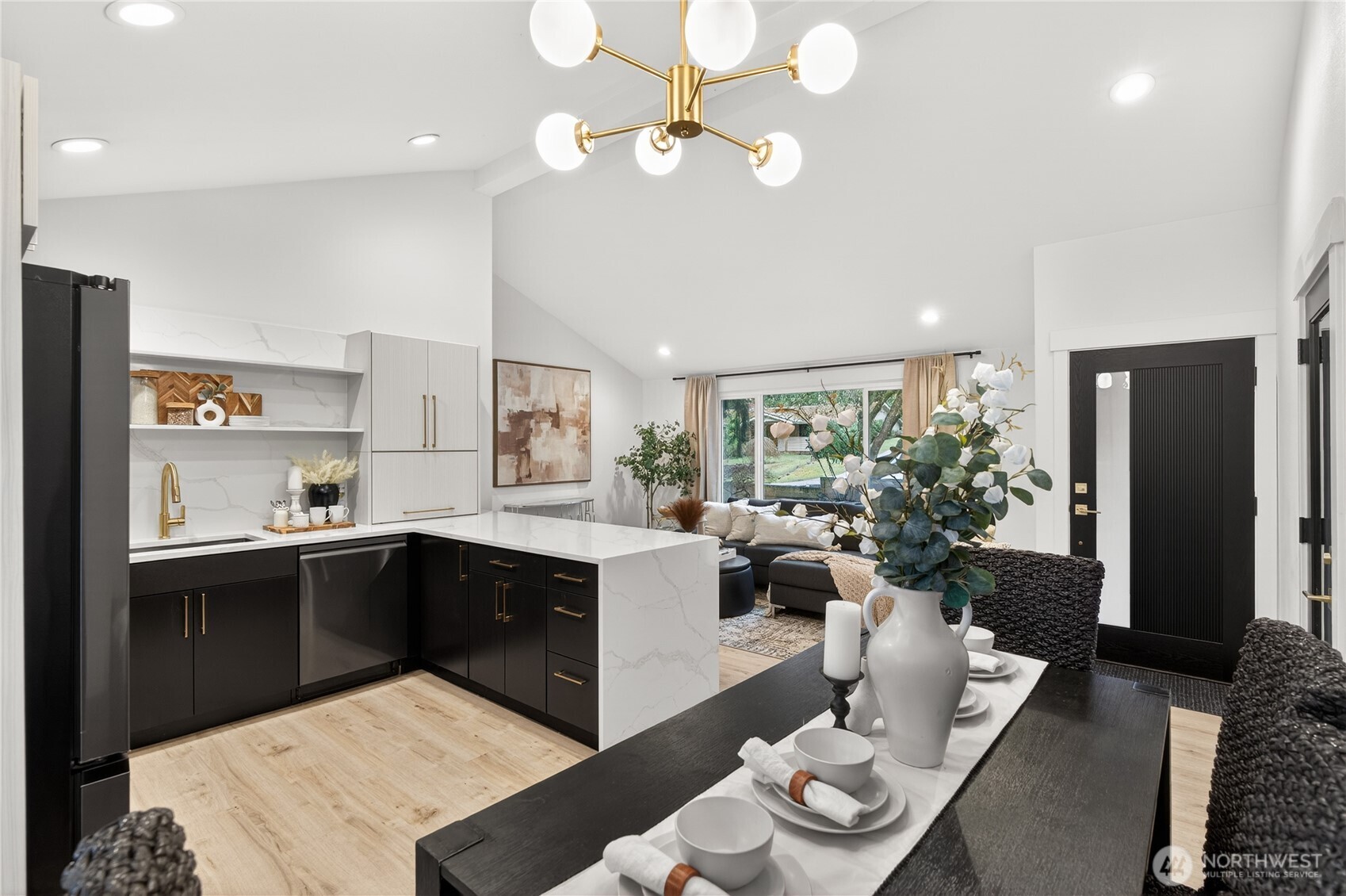 14551 Ashworth Avenue N, Shoreline, WA 98133