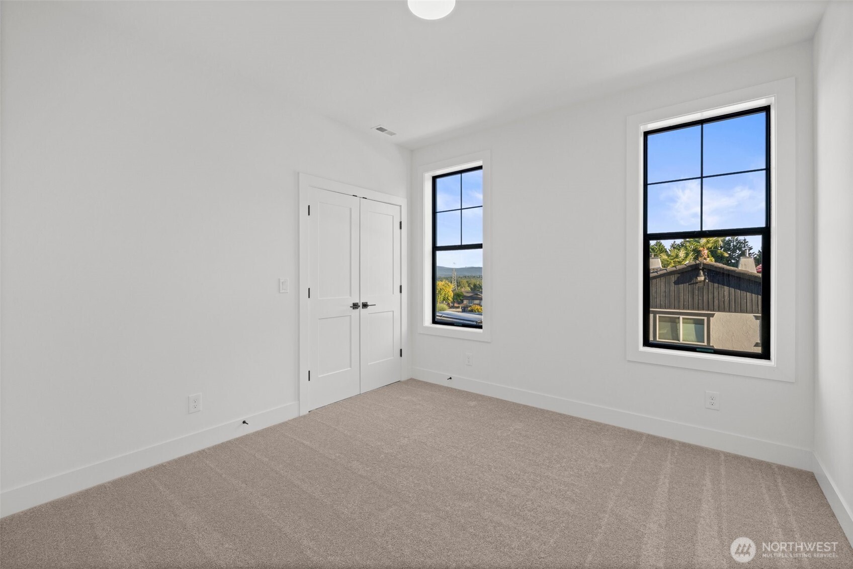 25716 99th Avenue E, Graham, WA 98338