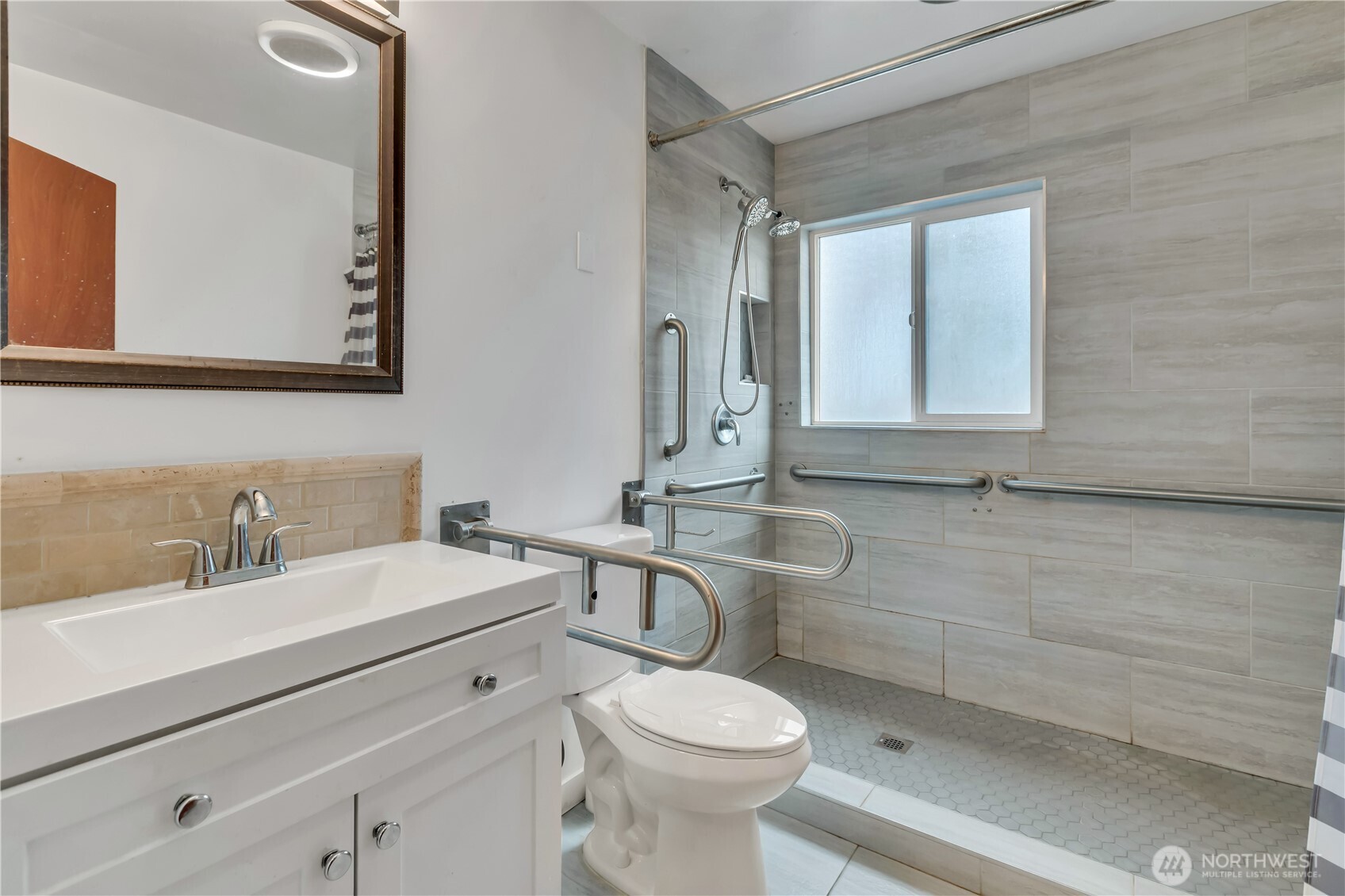 924 7th Avenue NW, Puyallup, WA 98371