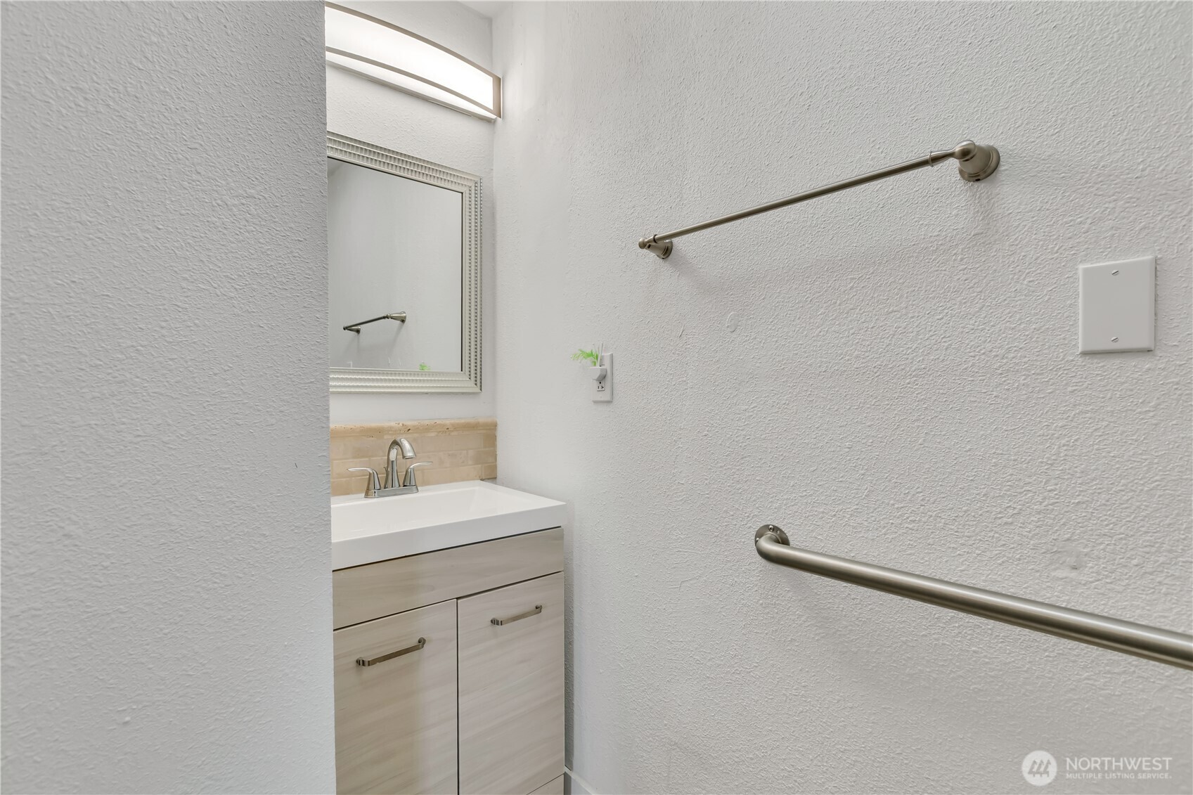 924 7th Avenue NW, Puyallup, WA 98371