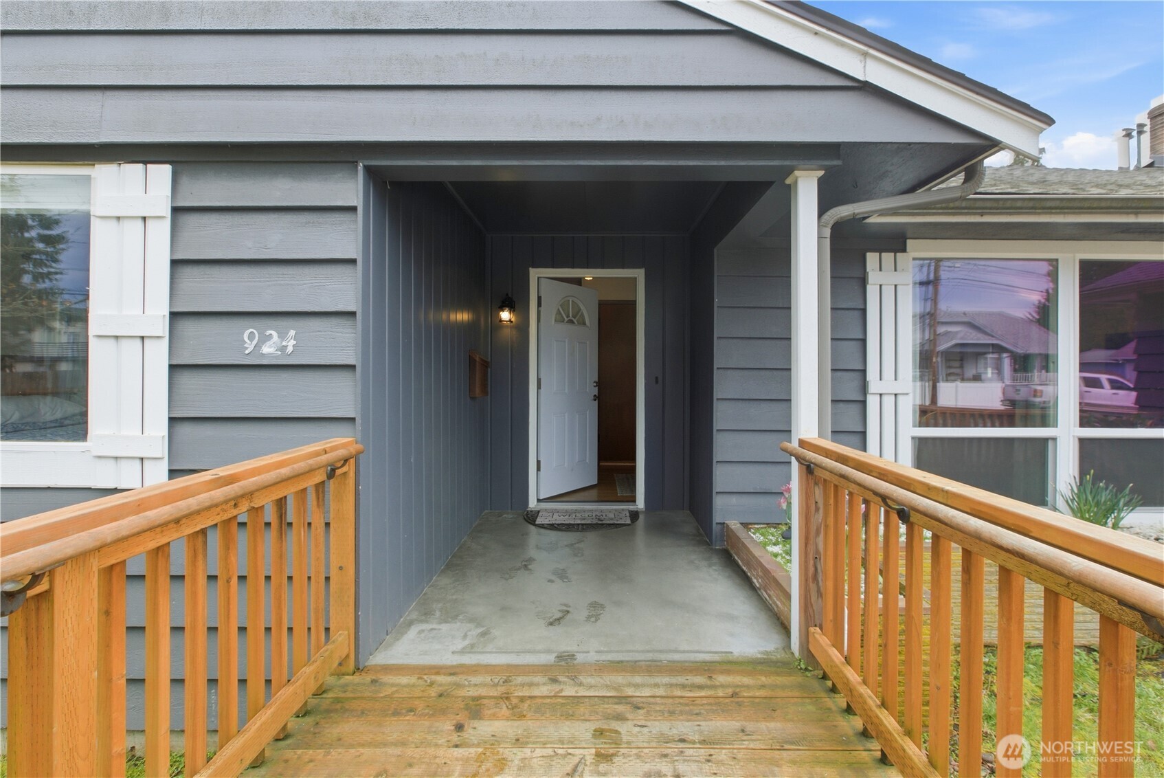 924 7th Avenue NW, Puyallup, WA 98371