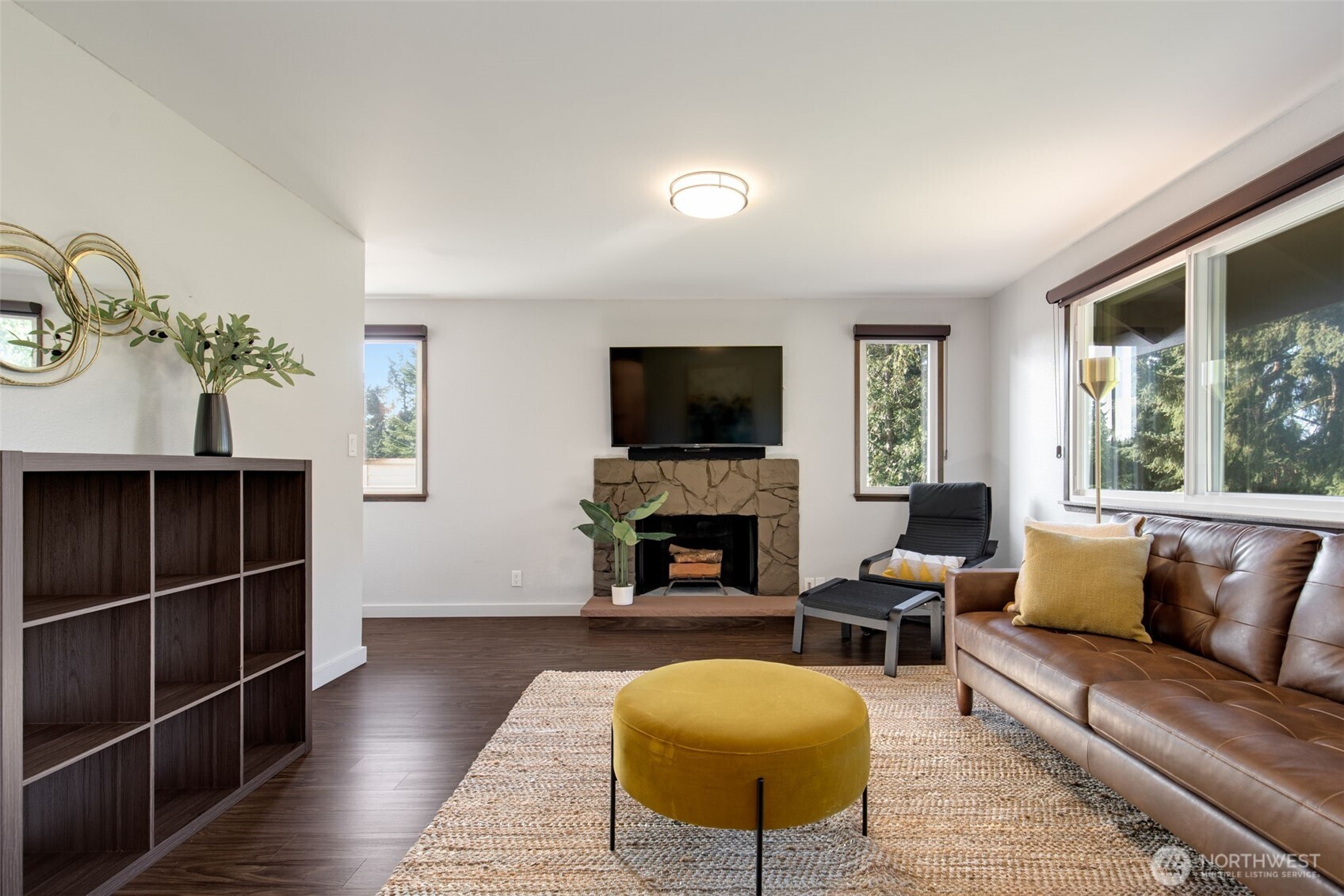 24827 13th Avenue S, Des Moines, WA 98198