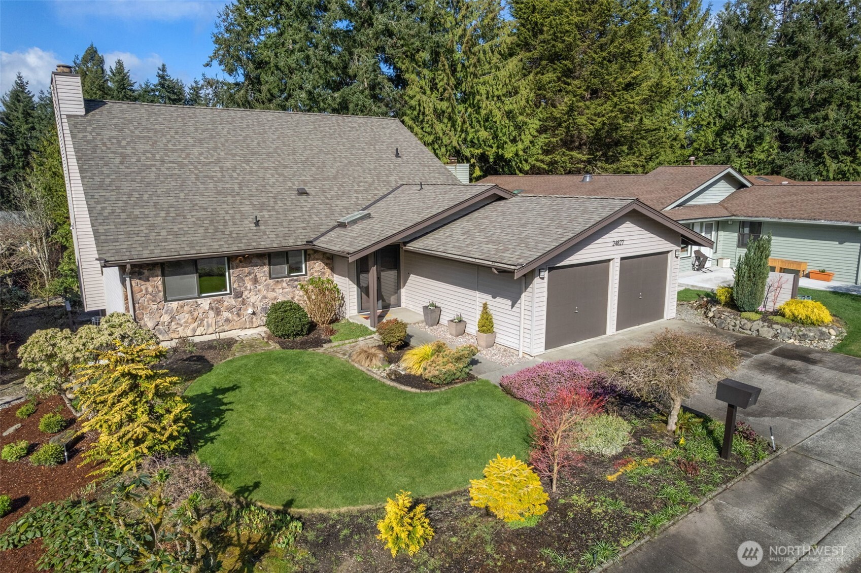 24827 13th Avenue S, Des Moines, WA 98198