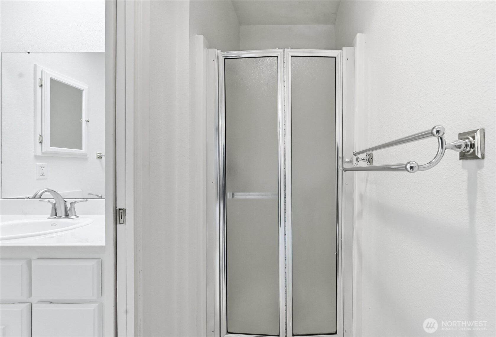 11217 NE 147th Street , Kirkland, WA 98034