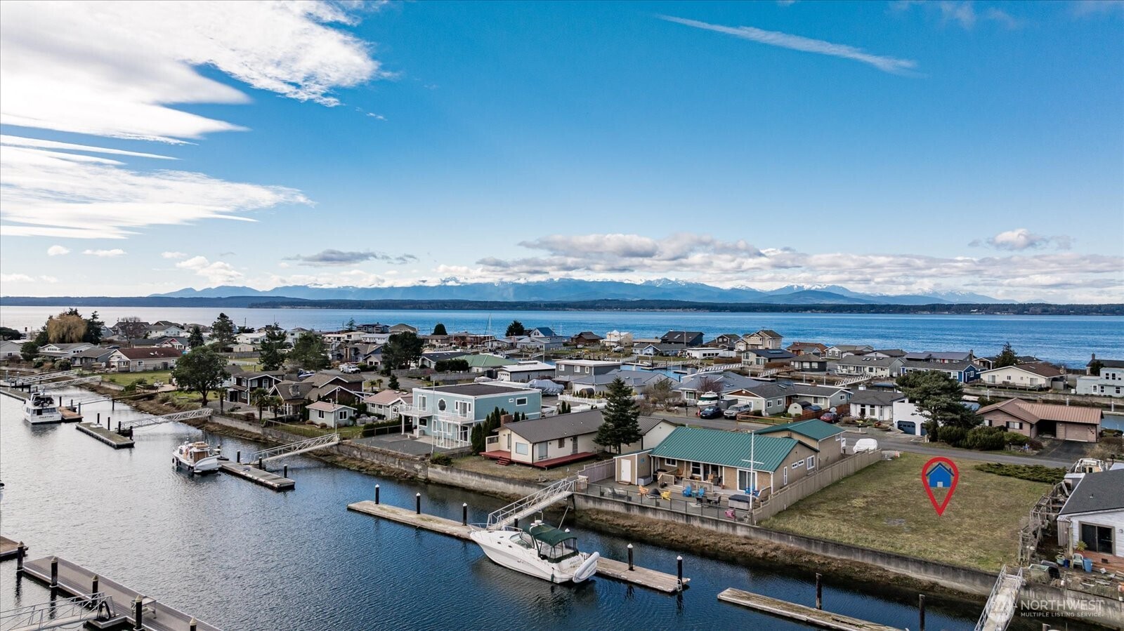 3709 Steelhead Drive , Greenbank, WA 98253