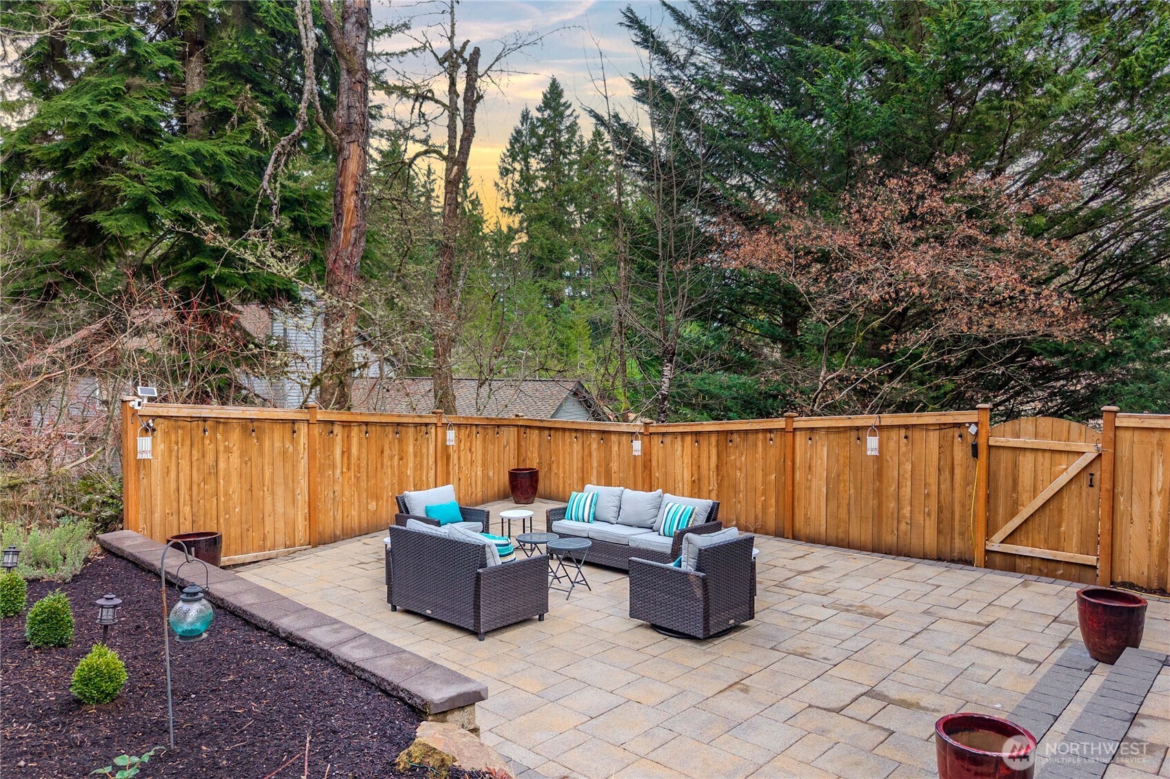 20055 SE 290th Place , Kent, WA 98042