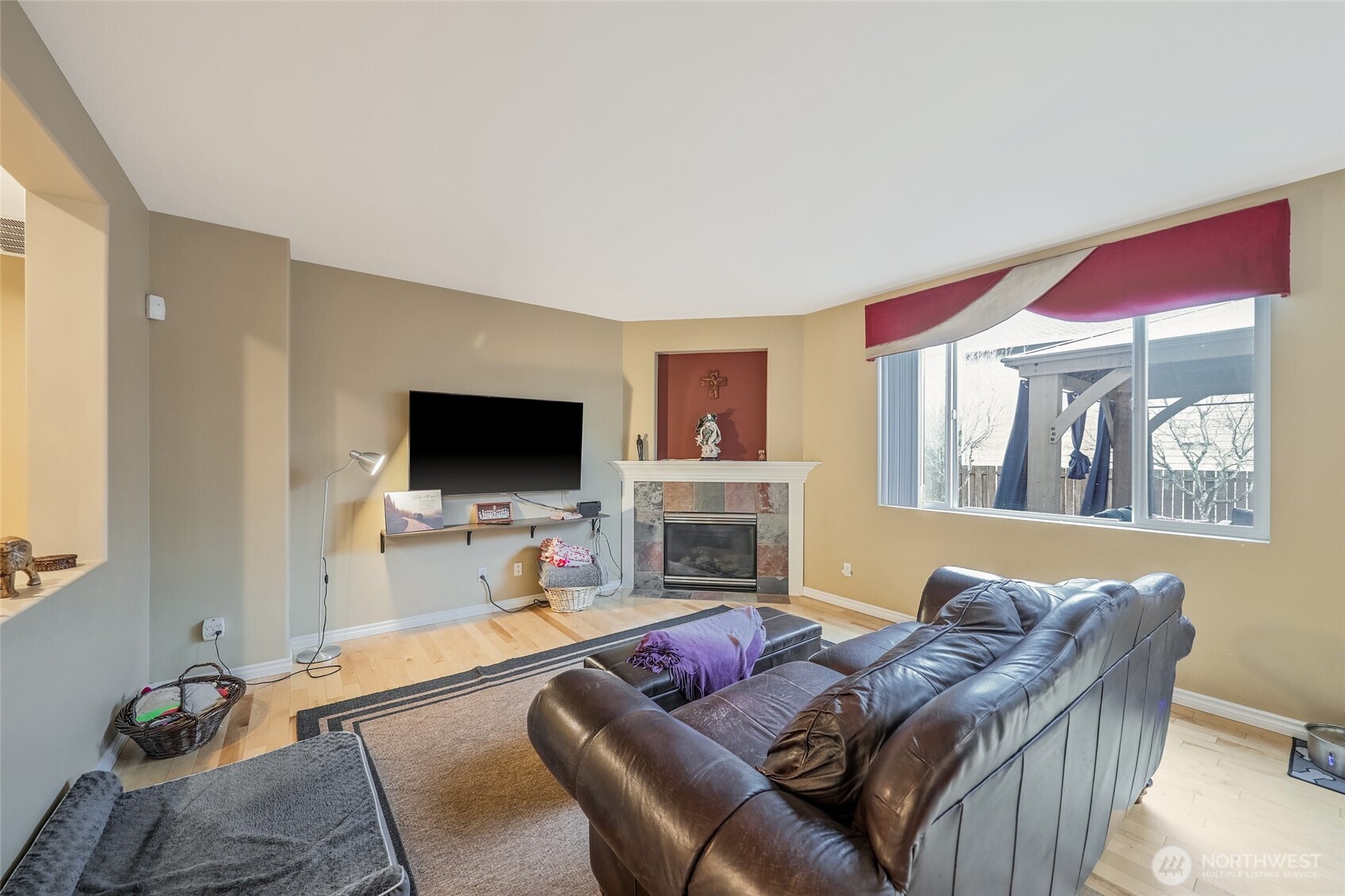 24524 SE 278th Street , Maple Valley, WA 98038