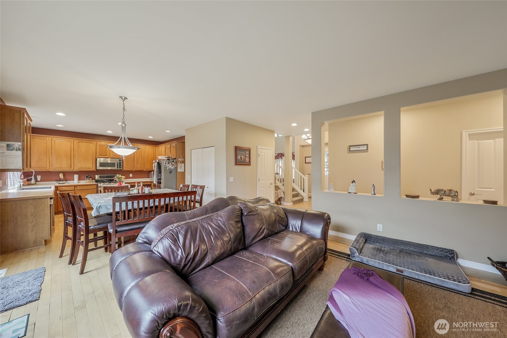 24524 SE 278th Street , Maple Valley, WA 98038