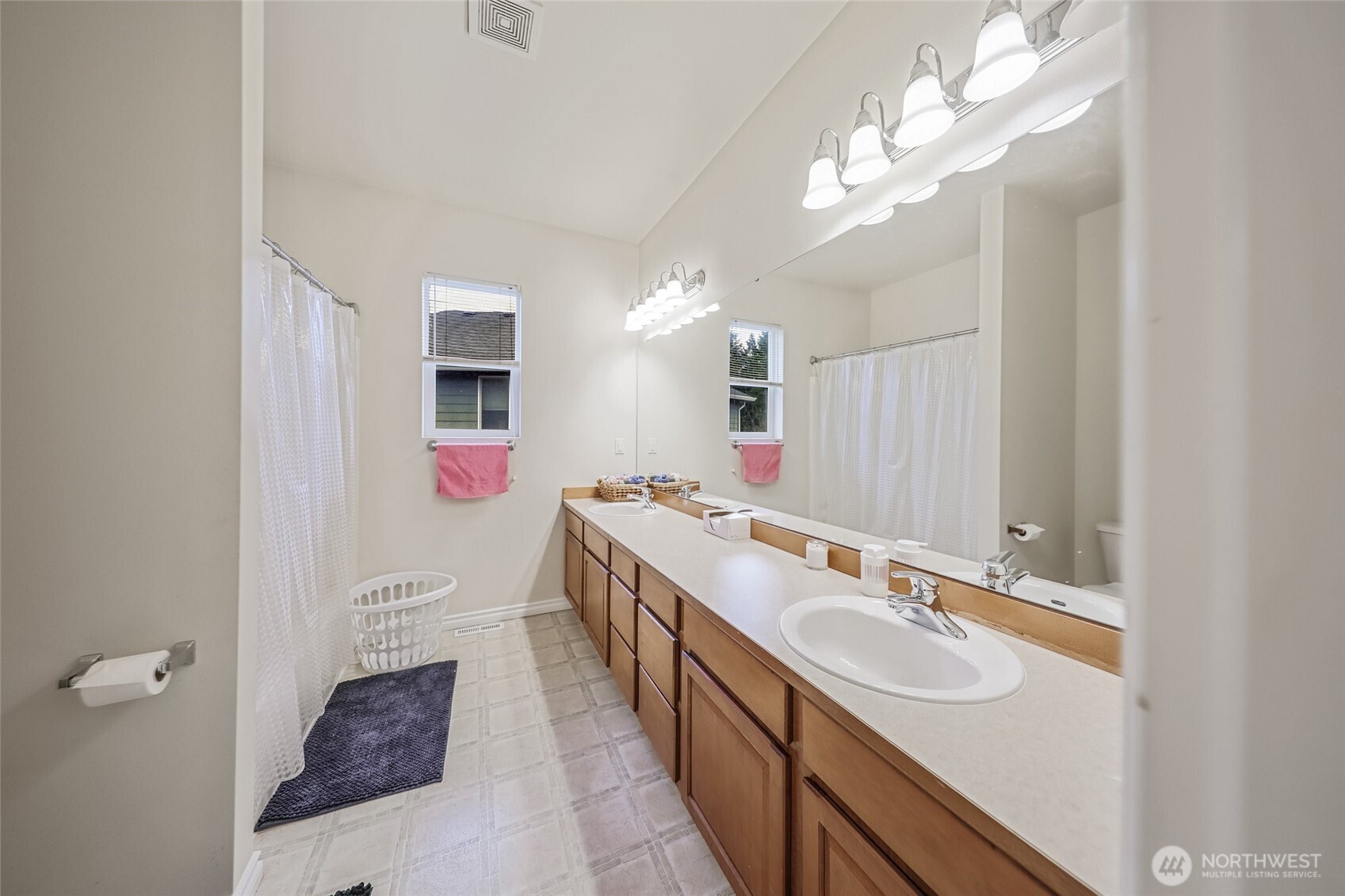 24524 SE 278th Street , Maple Valley, WA 98038