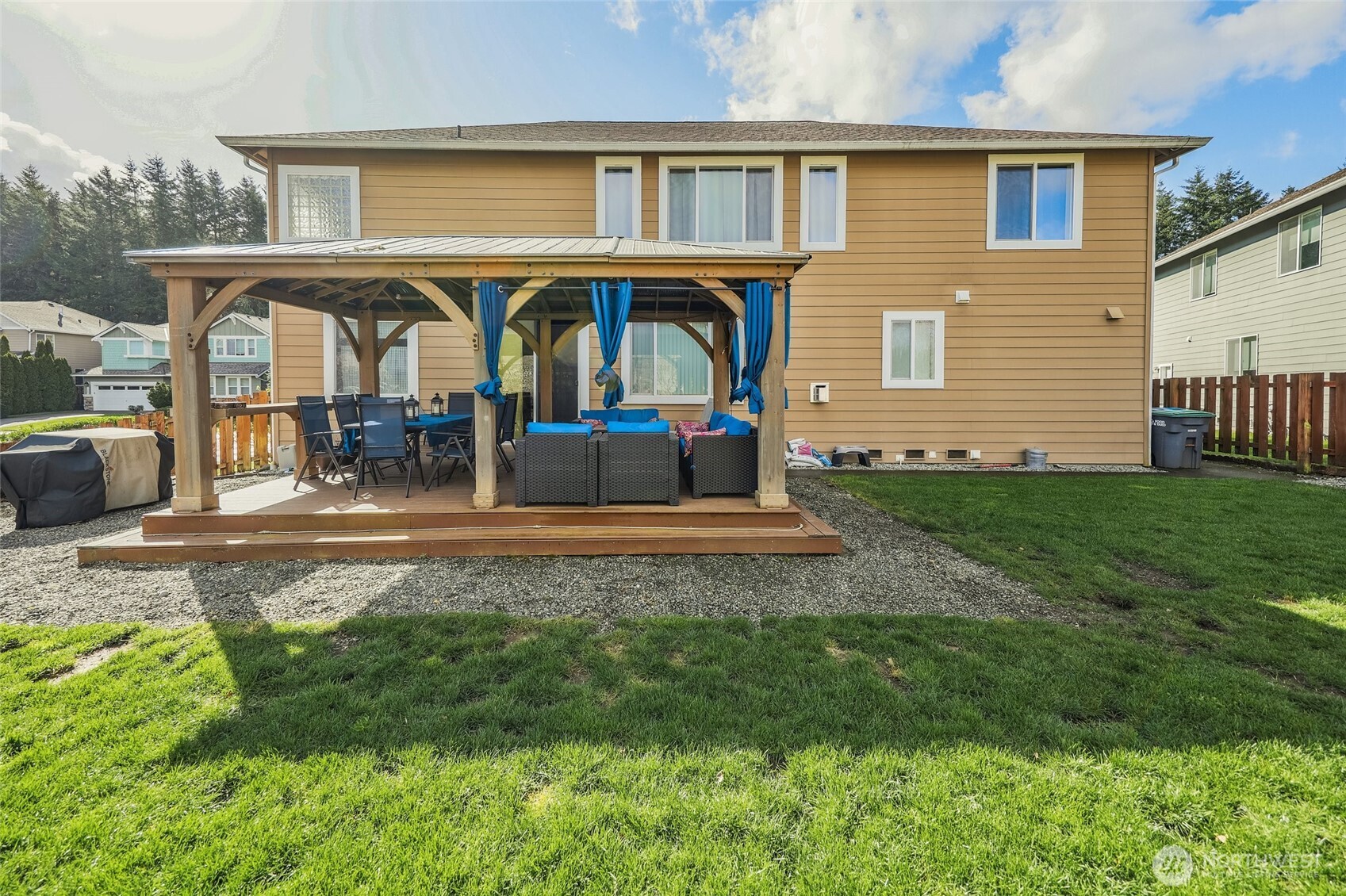 24524 SE 278th Street , Maple Valley, WA 98038