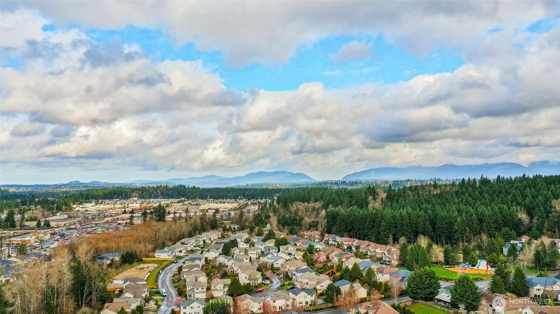 24524 SE 278th Street , Maple Valley, WA 98038