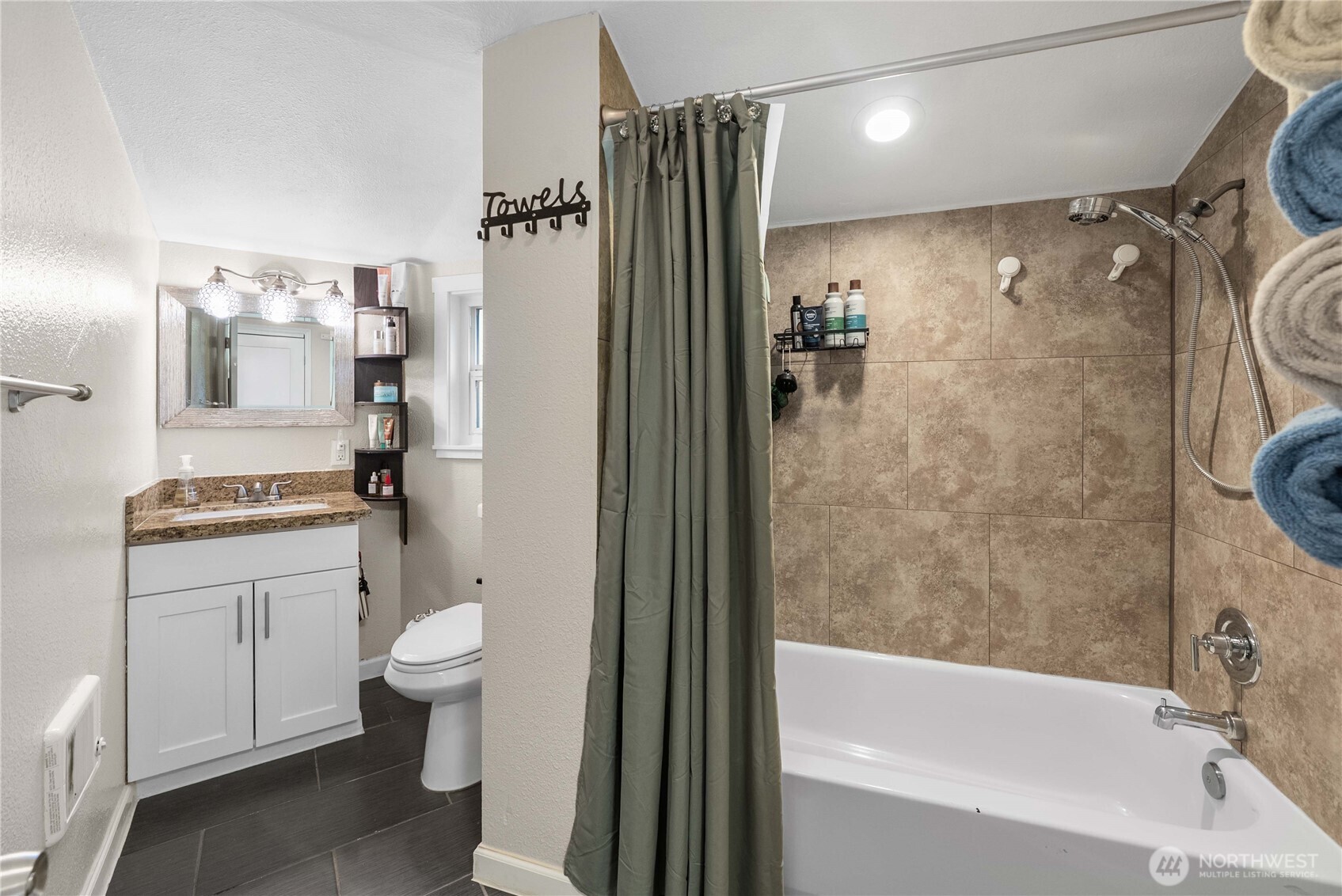 1251 S 230th Street , Des Moines, WA 98198