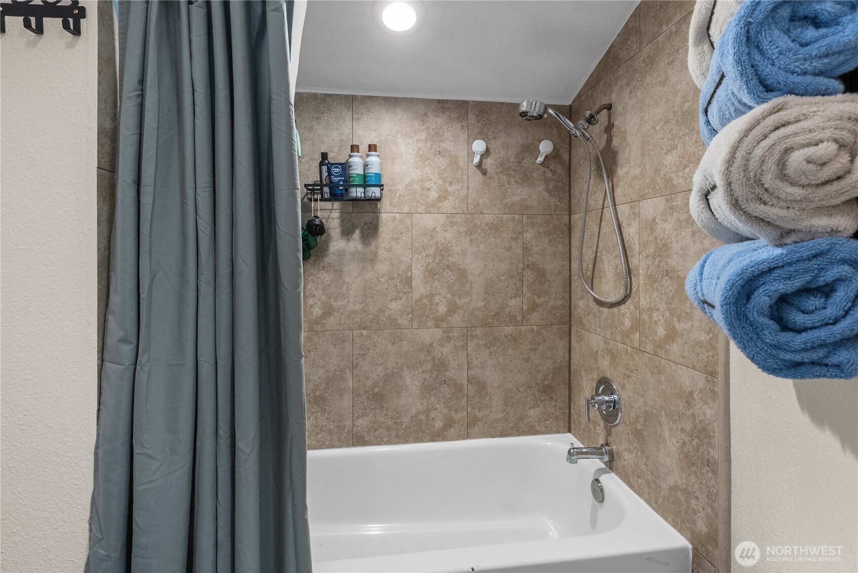 1251 S 230th Street , Des Moines, WA 98198