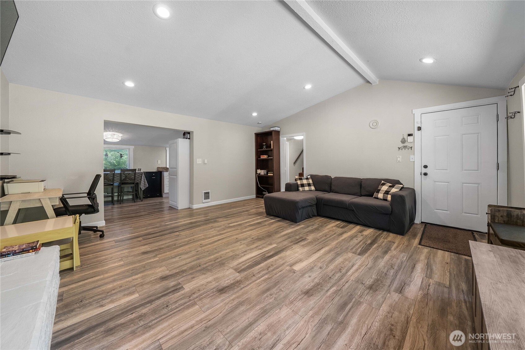 1251 S 230th Street , Des Moines, WA 98198