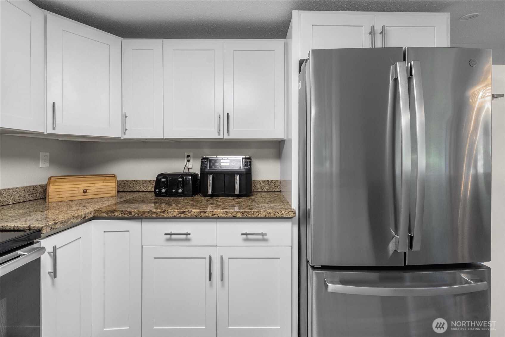 1251 S 230th Street , Des Moines, WA 98198