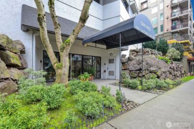 5000 California Avenue SW #406, Seattle, WA 98136