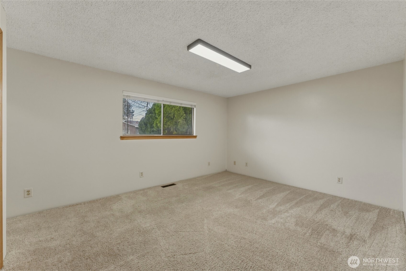 305 NE A Street , College Place, WA 99324