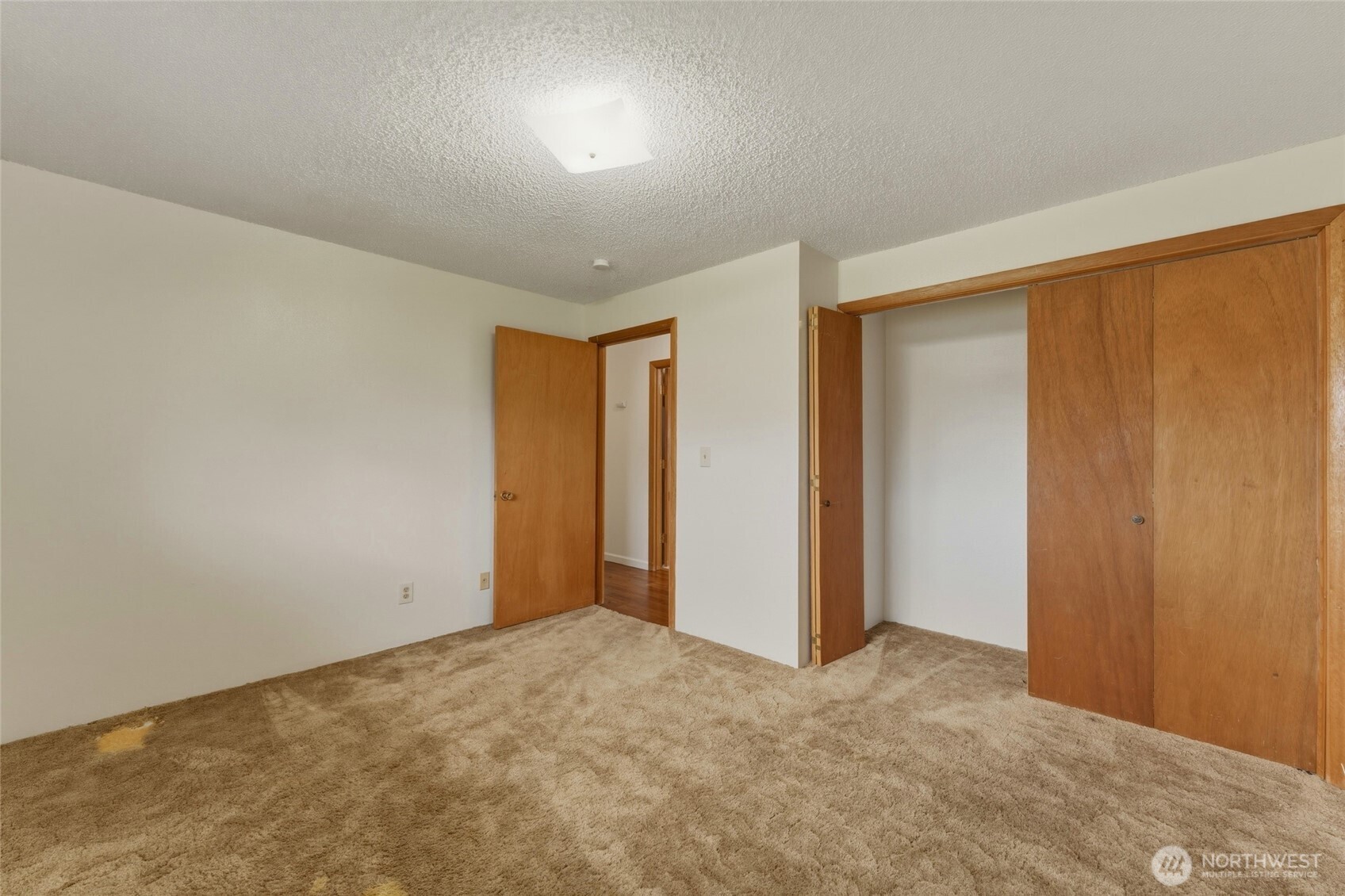 305 NE A Street , College Place, WA 99324