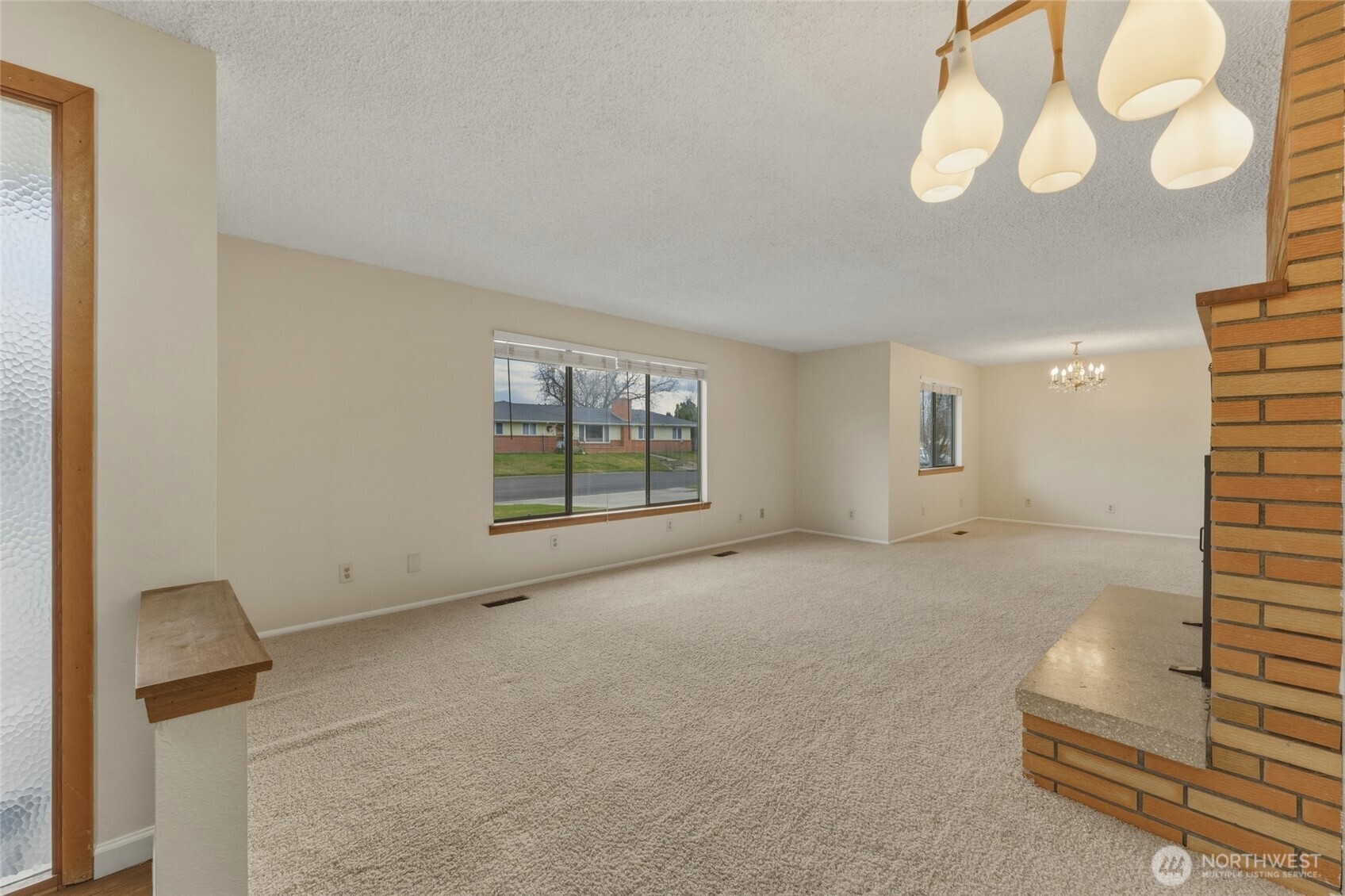 305 NE A Street , College Place, WA 99324