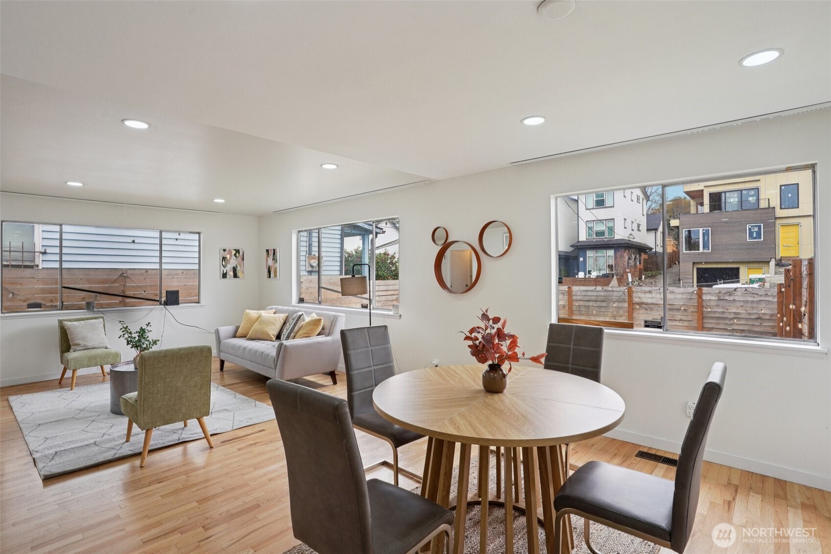 1609 E Alder Street , Seattle, WA 98122