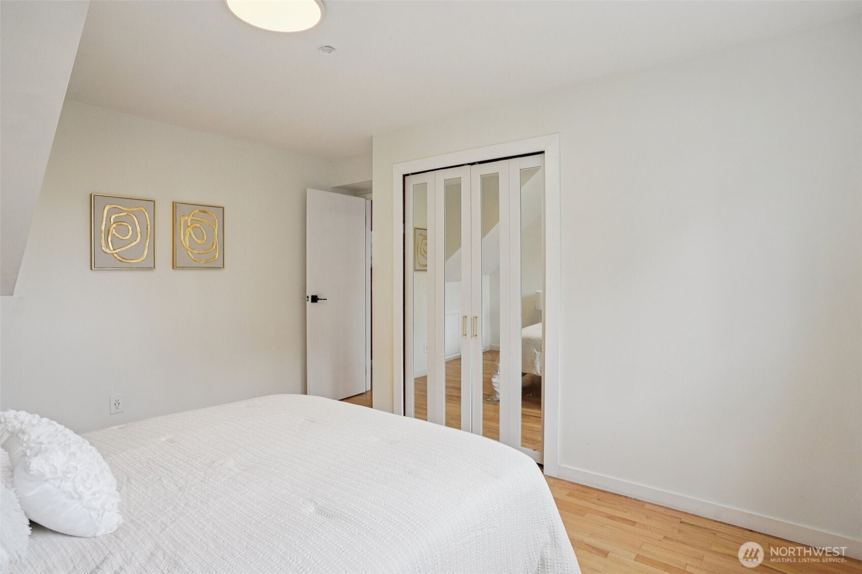 1609 E Alder Street , Seattle, WA 98122