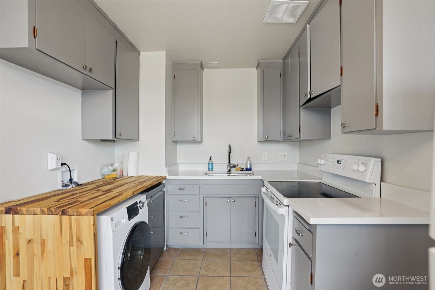 1609 E Alder Street , Seattle, WA 98122