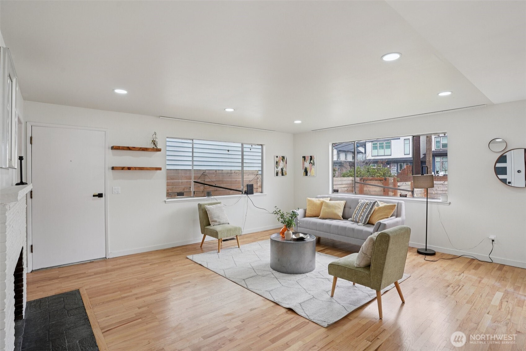 1609 E Alder Street , Seattle, WA 98122