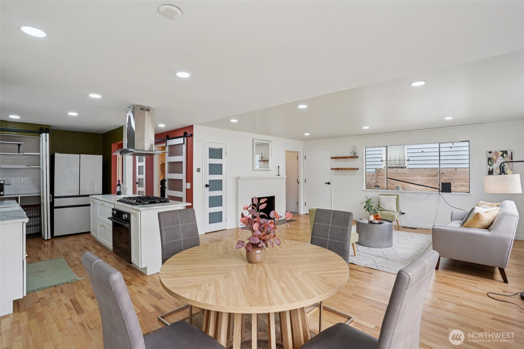 1609 E Alder Street , Seattle, WA 98122