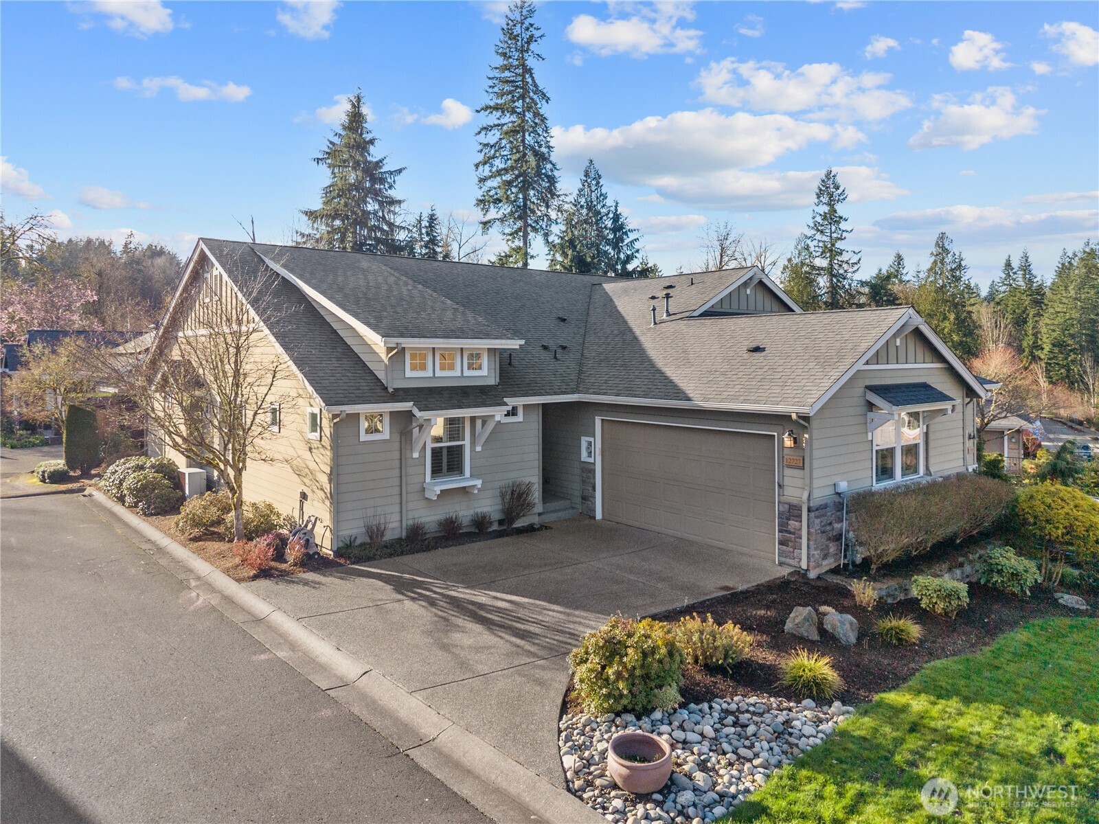 12727 Adair Creek Way NE, Redmond, WA 98053