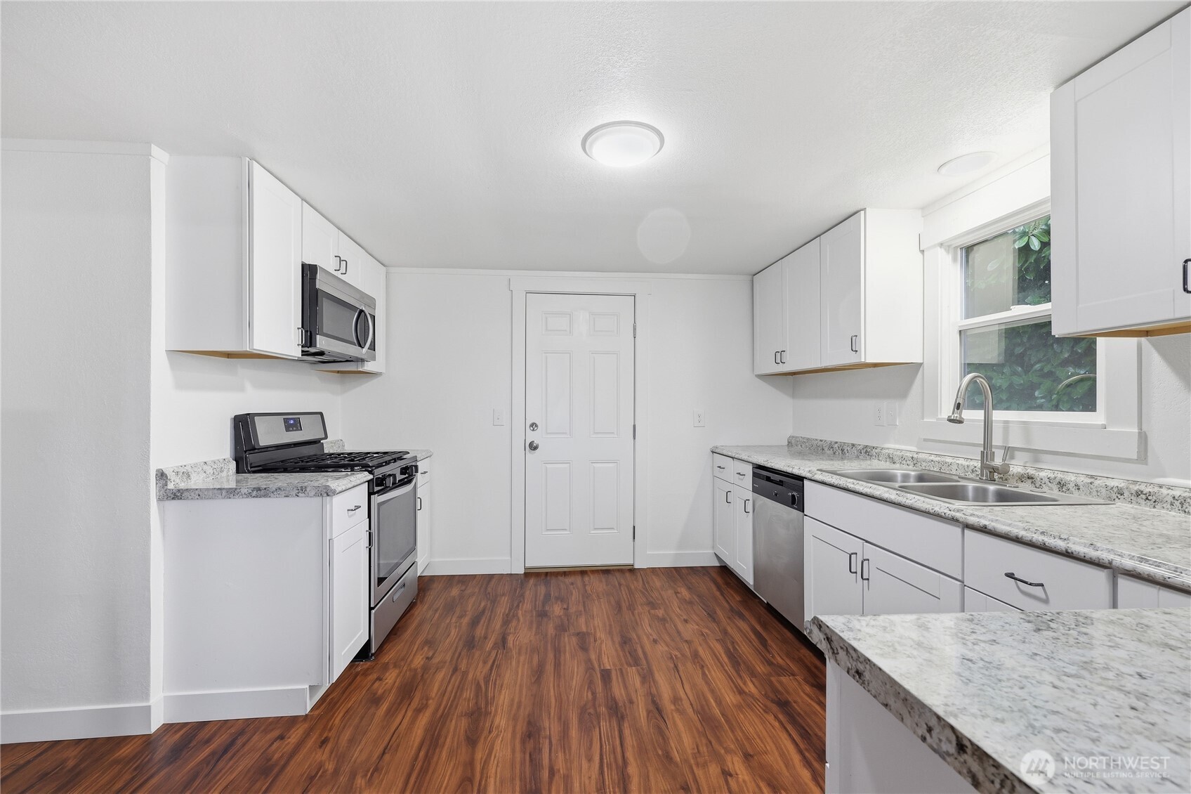 1619 Bayview Drive W, Bremerton, WA 98312