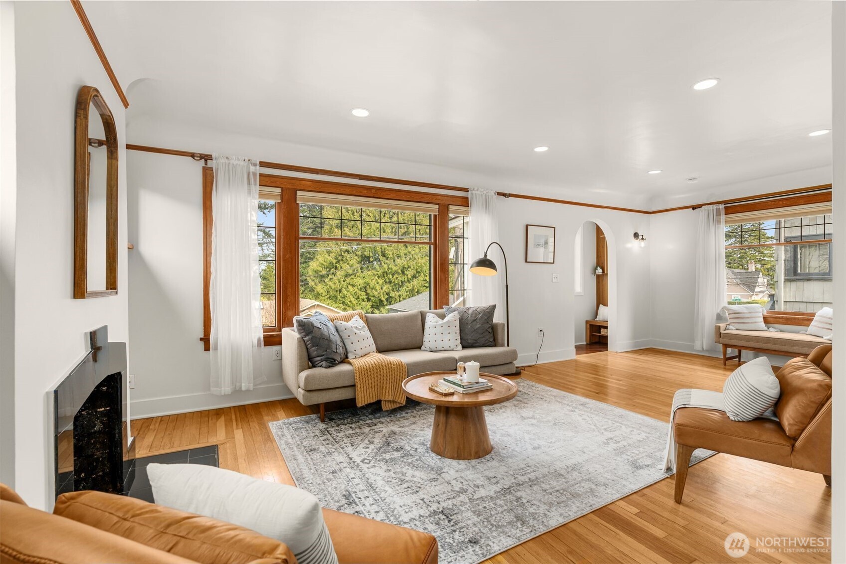 5009 S Alaska Street , Seattle, WA 98118