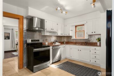 5009 S Alaska Street , Seattle, WA 98118 - Photo 9