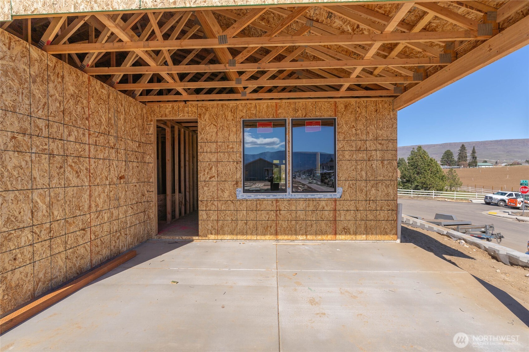 2566 5th ST SE #Lot 33, East Wenatchee, WA 98802