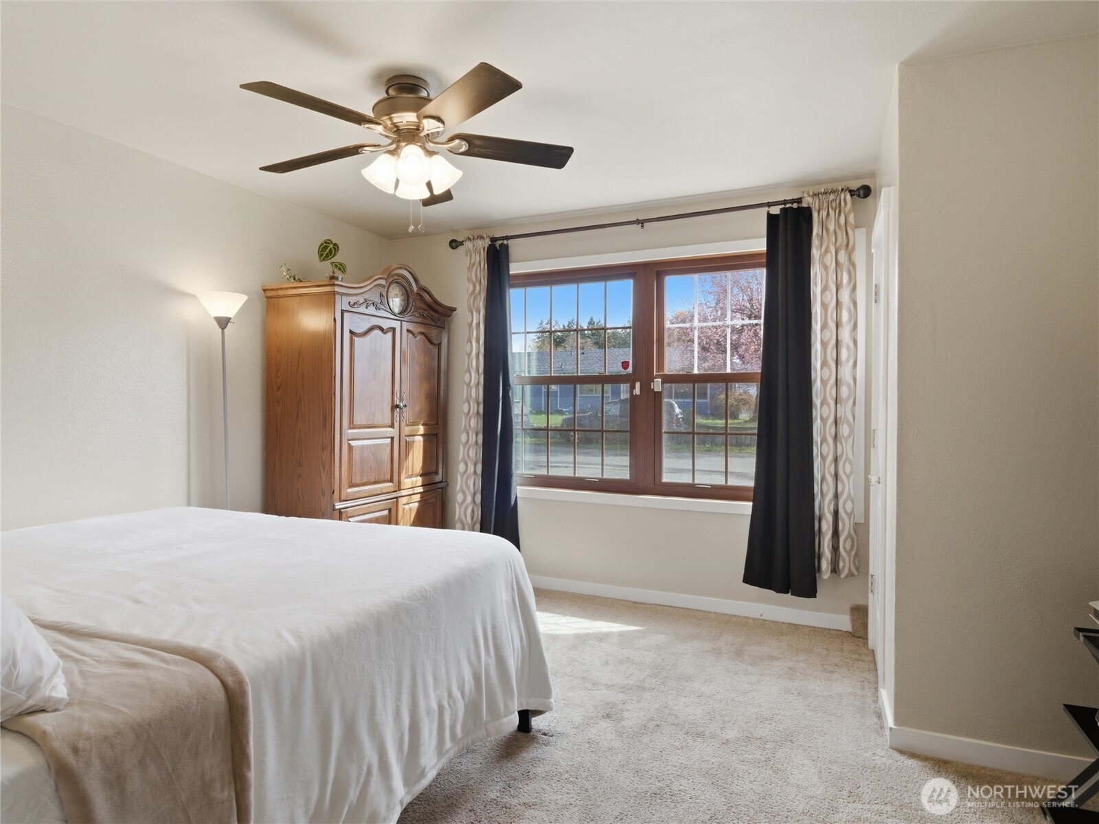 17116 6th Avenue Ct E, Spanaway, WA 98387