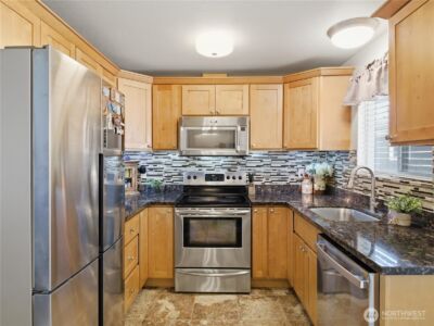 17116 6th Avenue Ct E, Spanaway, WA 98387 - Photo 7