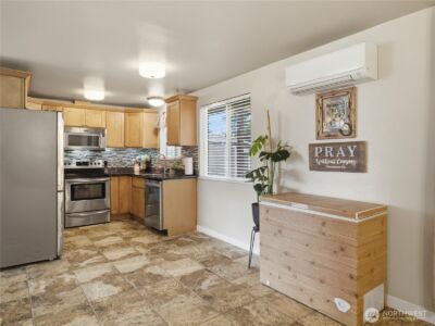 17116 6th Avenue Ct E, Spanaway, WA 98387 - Photo 10