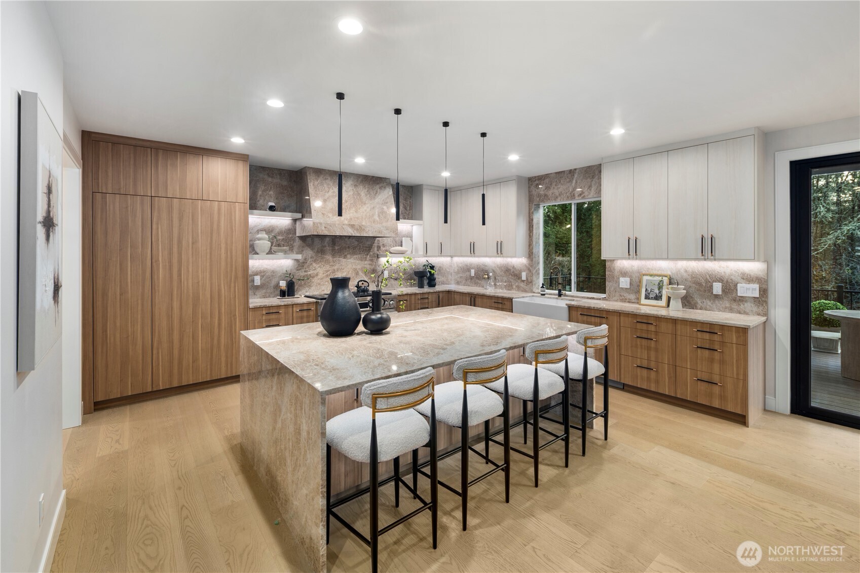 22439 SE 313th Place , Black Diamond, WA 98010