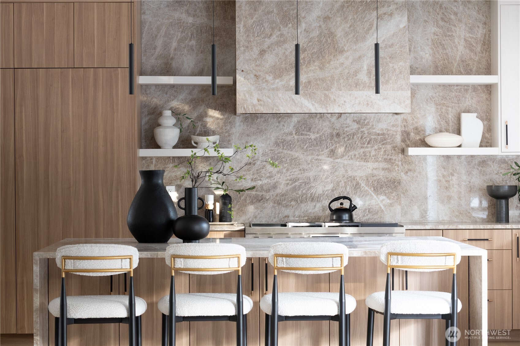 22439 SE 313th Place , Black Diamond, WA 98010