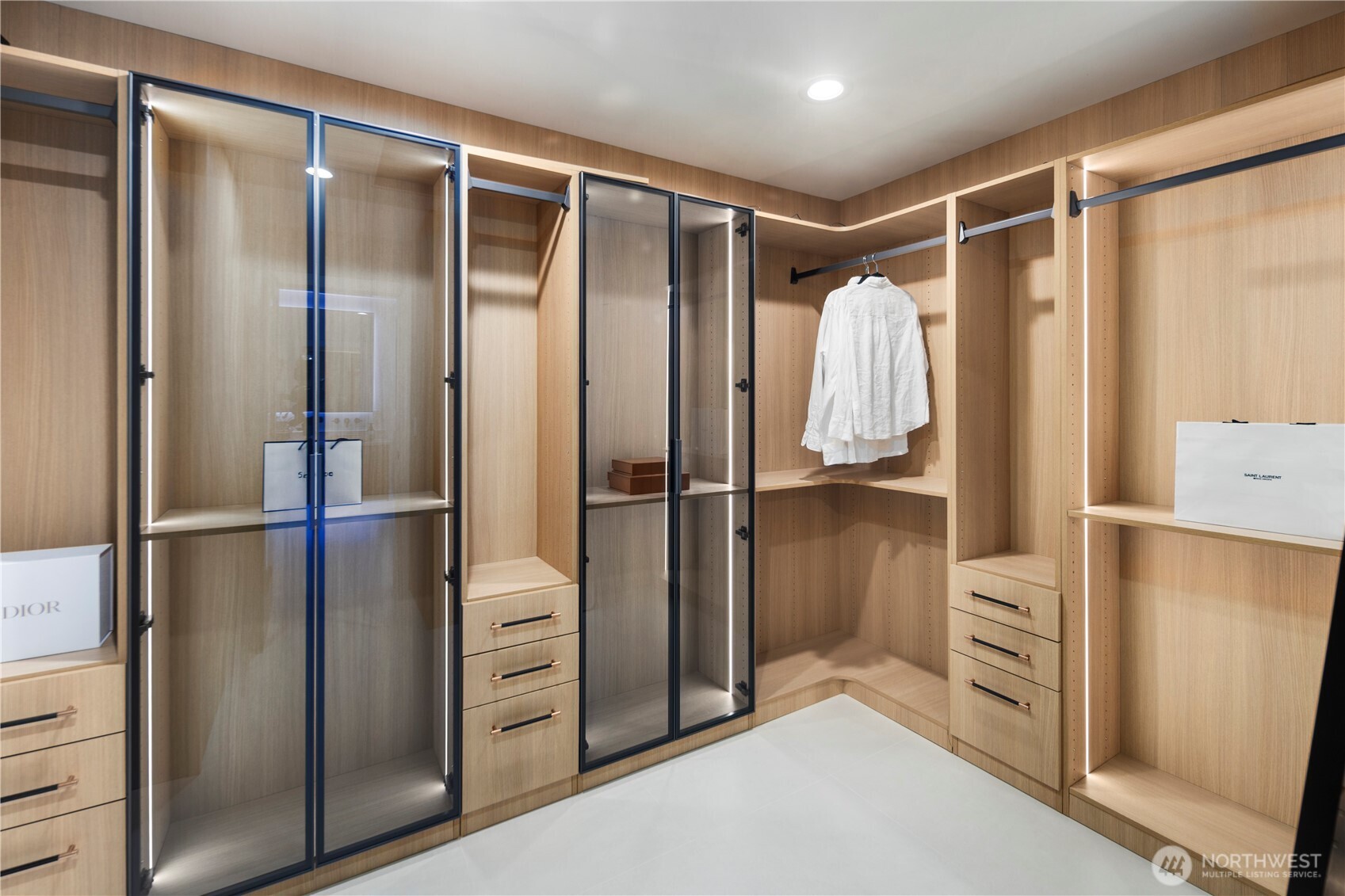 22439 SE 313th Place , Black Diamond, WA 98010