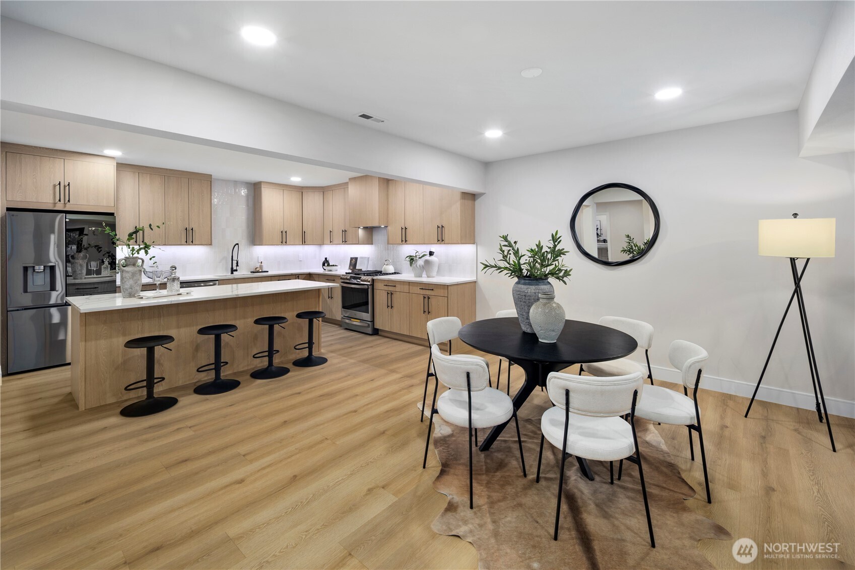 22439 SE 313th Place , Black Diamond, WA 98010