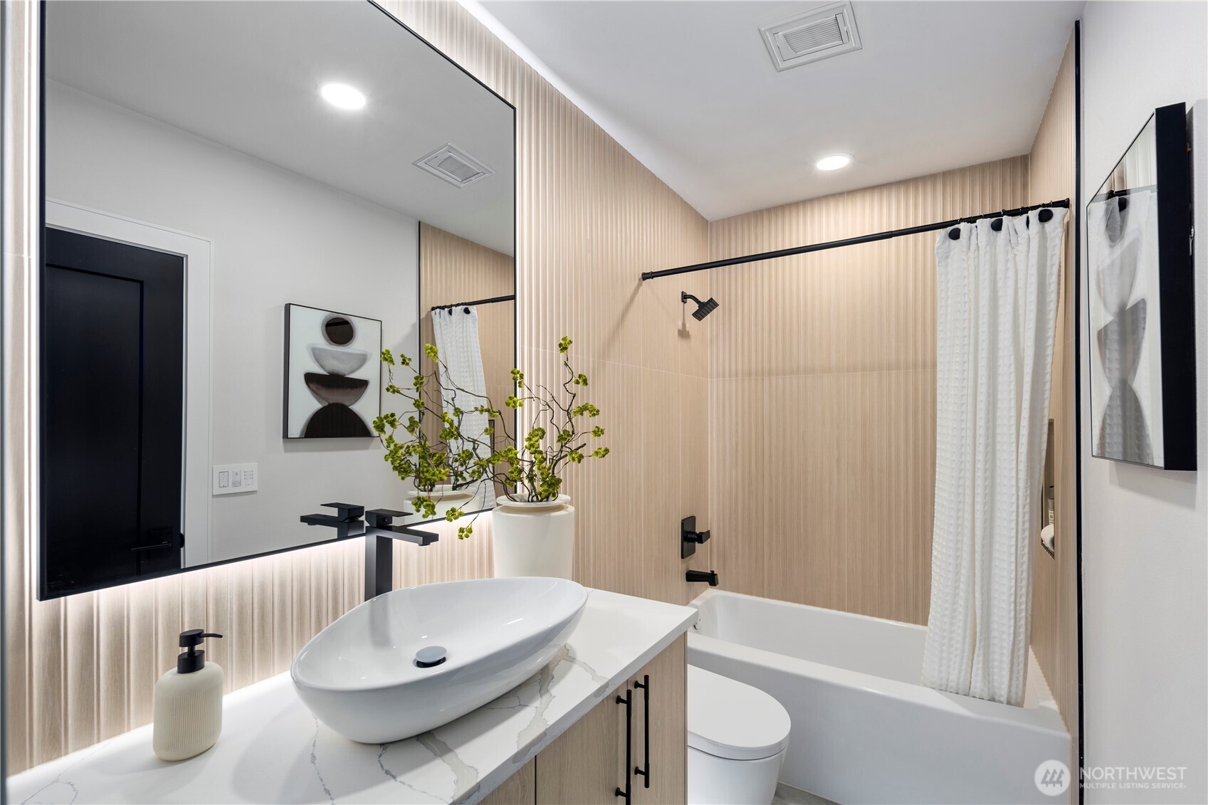 22439 SE 313th Place , Black Diamond, WA 98010